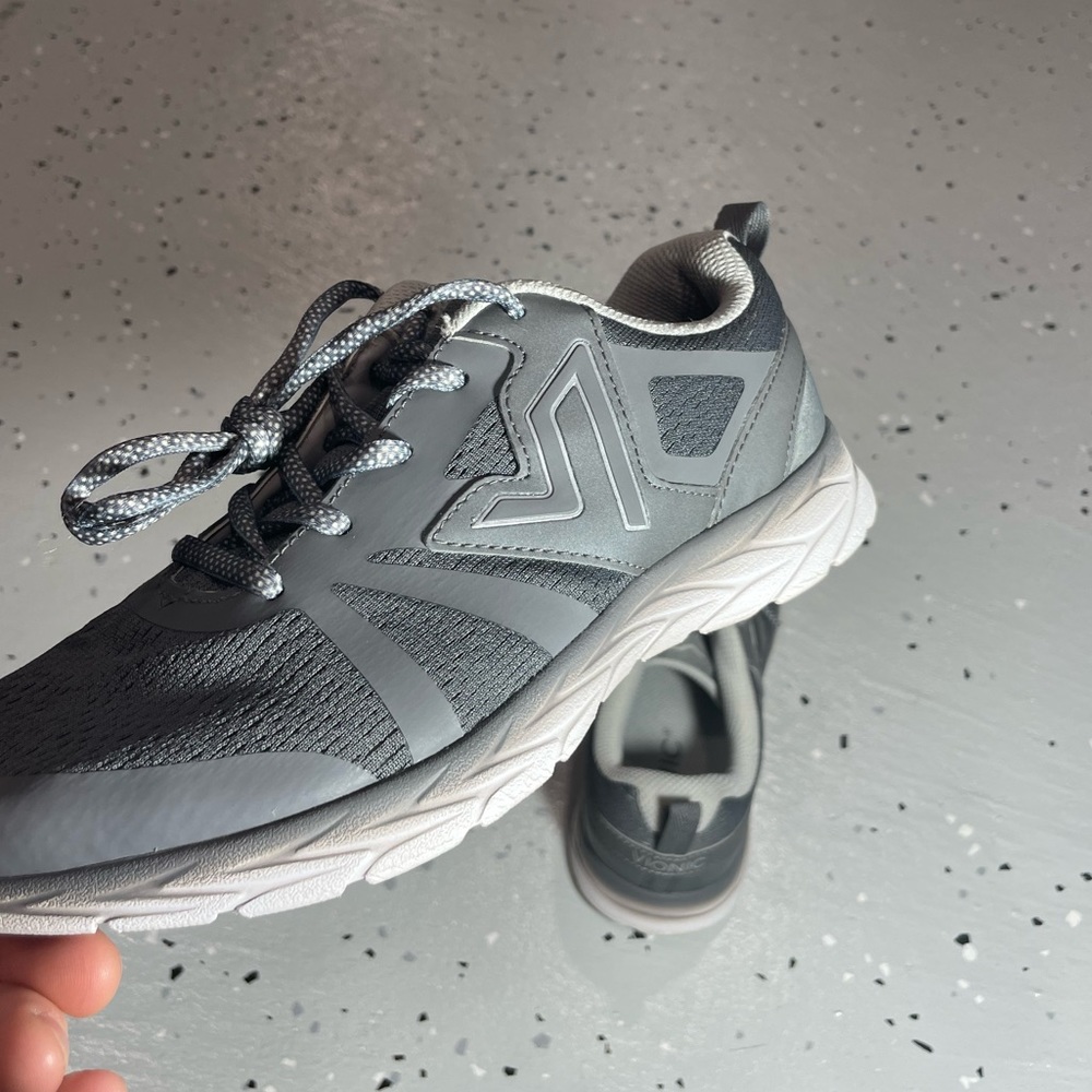 Vionic 335 Miles Women’s Athletic Walking Shoes Size 7.5 Grey White - Picture 6 of 9